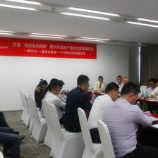 云銷售領(lǐng)未來 惠州'經(jīng)紀(jì)云共同體'行業(yè)峰會(huì)隆重舉行，共探房地產(chǎn)經(jīng)紀(jì)服務(wù)新篇章